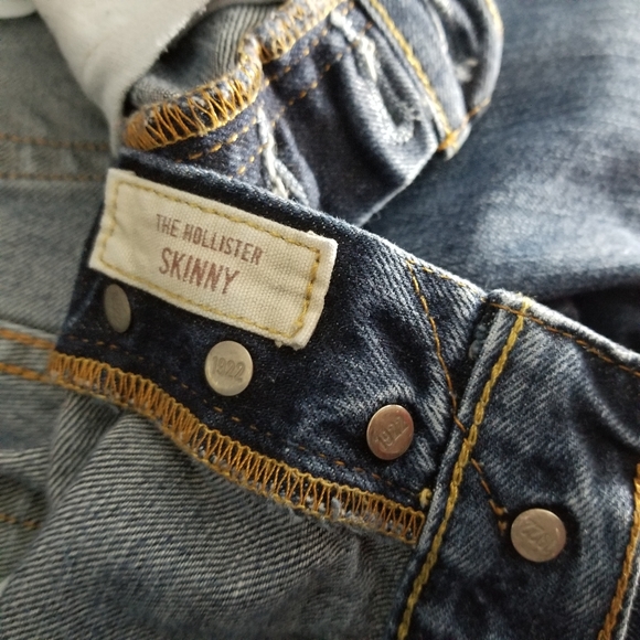 HOLLISTER | the skinny medium wash button fly jean - Picture 6 of 6